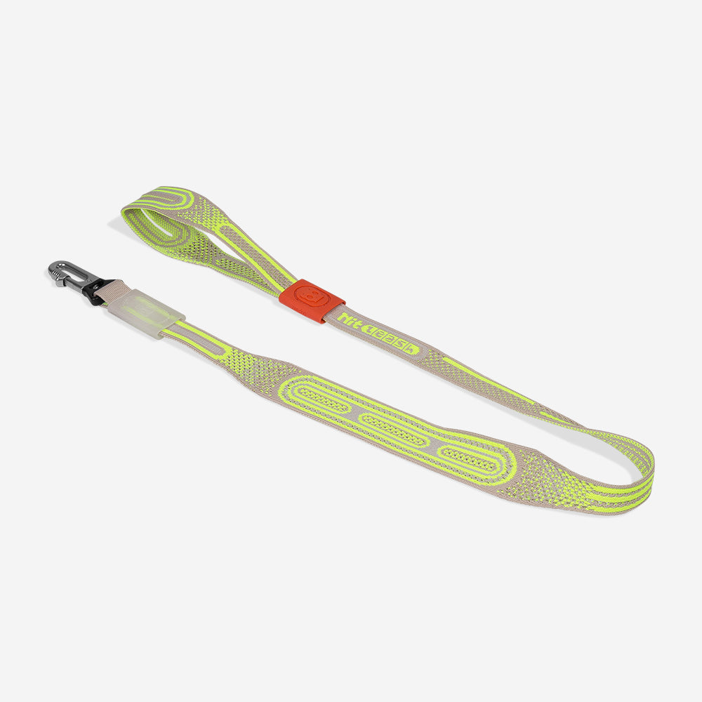 
            
                Load image into Gallery viewer, ** ALMOST SOLD OUT ** Zee.Dog Nit Leash - Gluten
            
        
