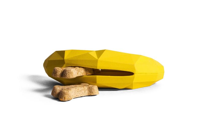 Zee.Dog Super Fruitz Treat Dispensing Toy - Banana